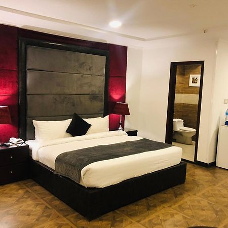 Hotel Oban Lahore Exterior foto